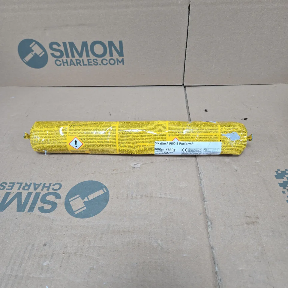 TOTE OF APPROXIMATELY 7 X SIKAFLEX PRO-3 PURFORM 760G