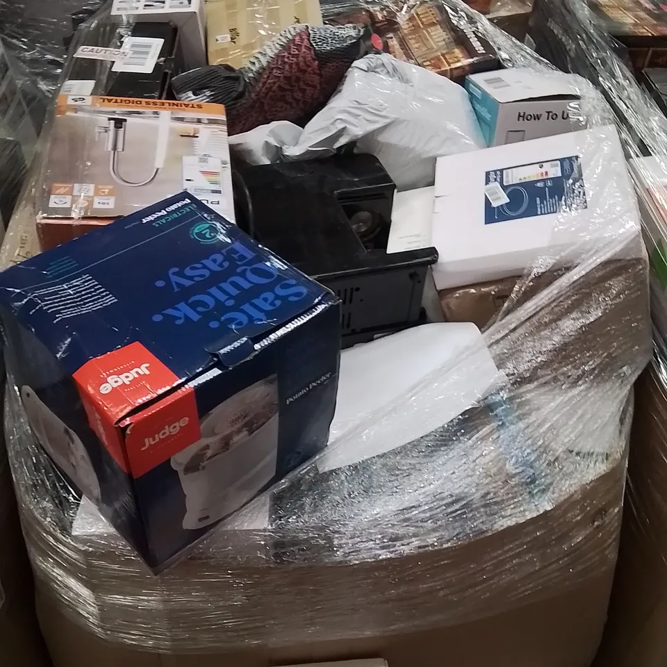 PALLET CONTAINING A LARGE QUANTITY OF ELECTRICAL PRODUCTS TO INCLUDE;FOLDABLE WASHING MACHINE,HEAT MELTS MACHINE,HAIR DRYER 