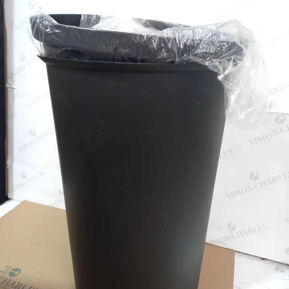 ADDIS PLASTIC ROUND TOUCH TOP BIN RRP £37.99