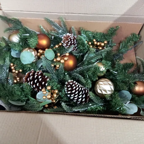 6FT COPPER AND GOLD PRE-LIT GARLAND