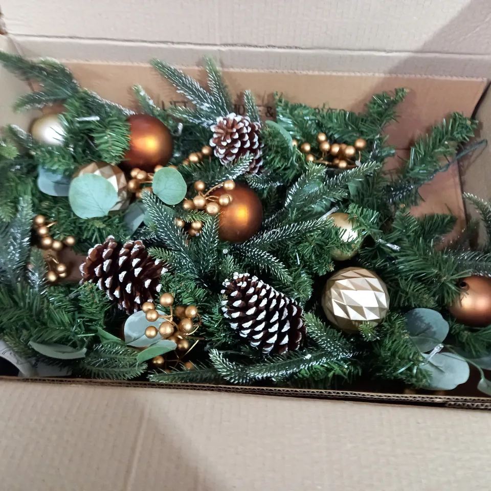 6FT COPPER AND GOLD PRE-LIT GARLAND