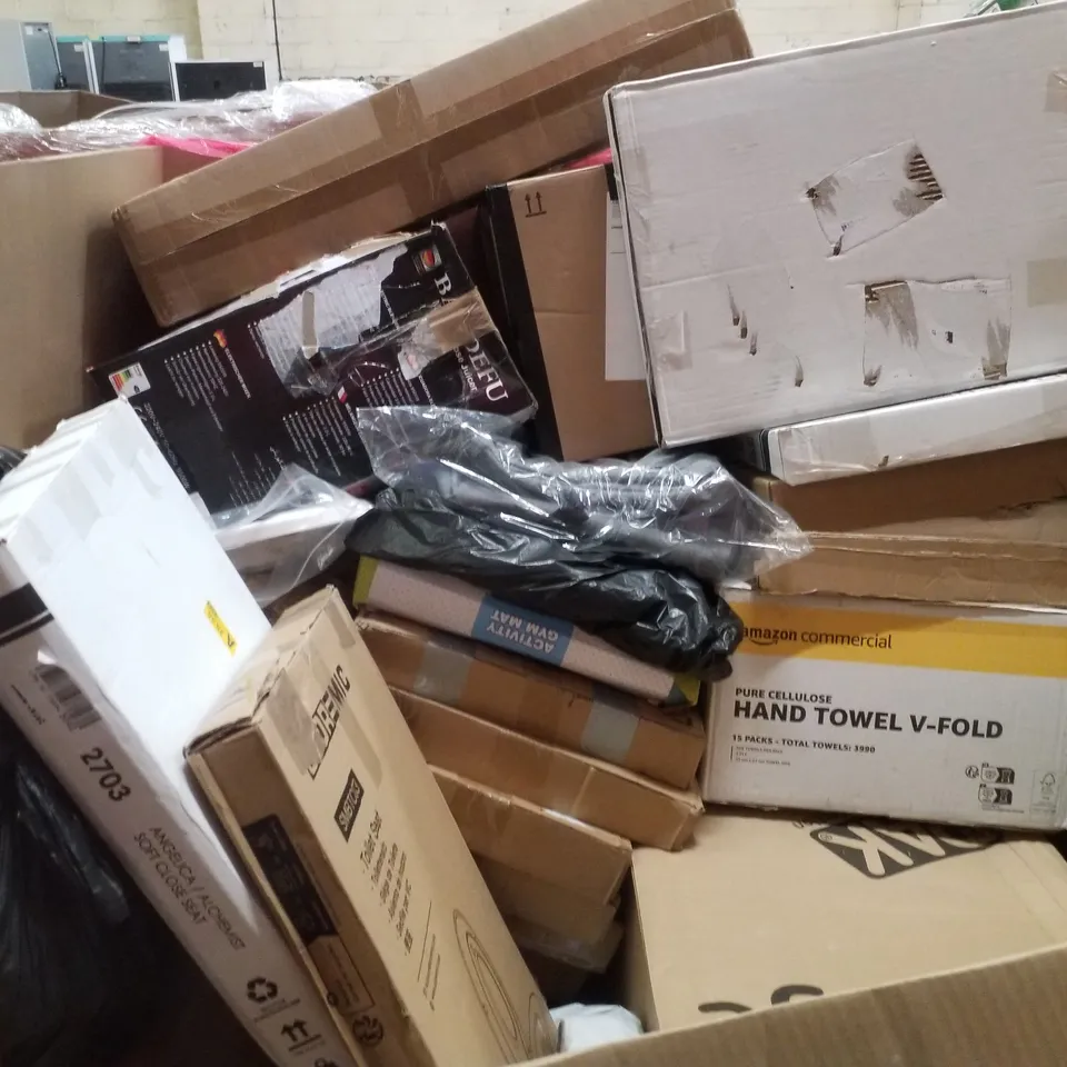 PALLET CONTAINING ASSORTED PRODUCTS INCLUDING WEIGHTED BLANKET, TENT, YOGA MAT, TOILET SEATS & ACTIVITY GYM MAT