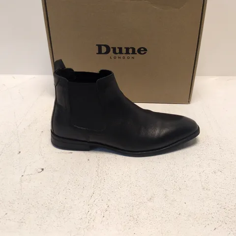 DUNE LONDON BLACK LEATHER CHELSEA BOOTS – MEN'S (UK 8)