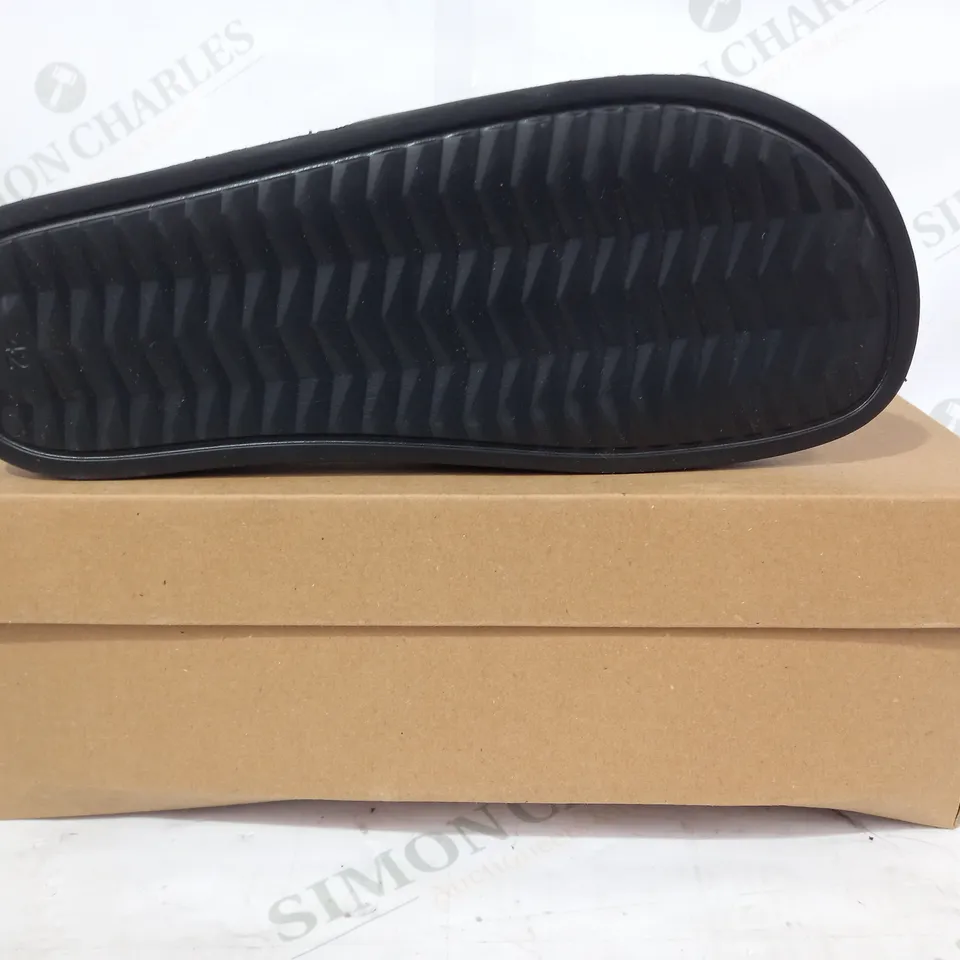 BOXED PAIR OF PAUL SMITH NYRO SLIDERS IN BLACK ZEBRA UK SIZE 8
