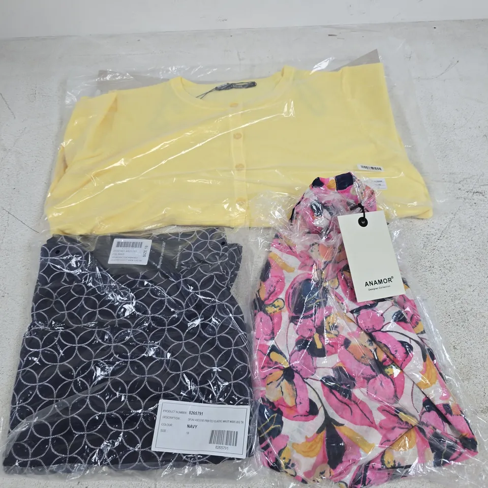 APPROXIMATELY 30 ASSORTED CLOTHING ITEMS IN VARIOUS SIZES, STYLES & COLOURS TO INCLUDE BRANDS SUCH AS EMRECO, ANAMOR, PURE & NATURAL, ETC - COLLECTION ONLY