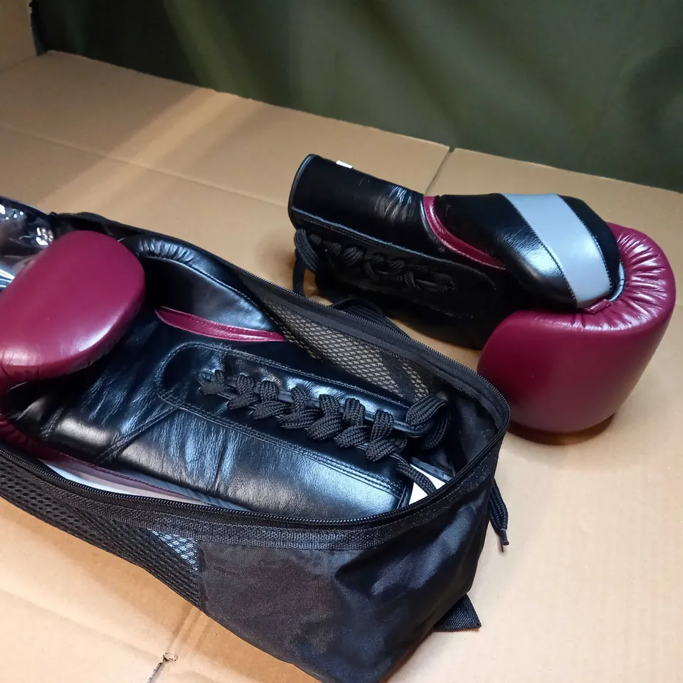 PACKAGED MAROON/BLACK BOXING GLOVES - SIZE 16OZ