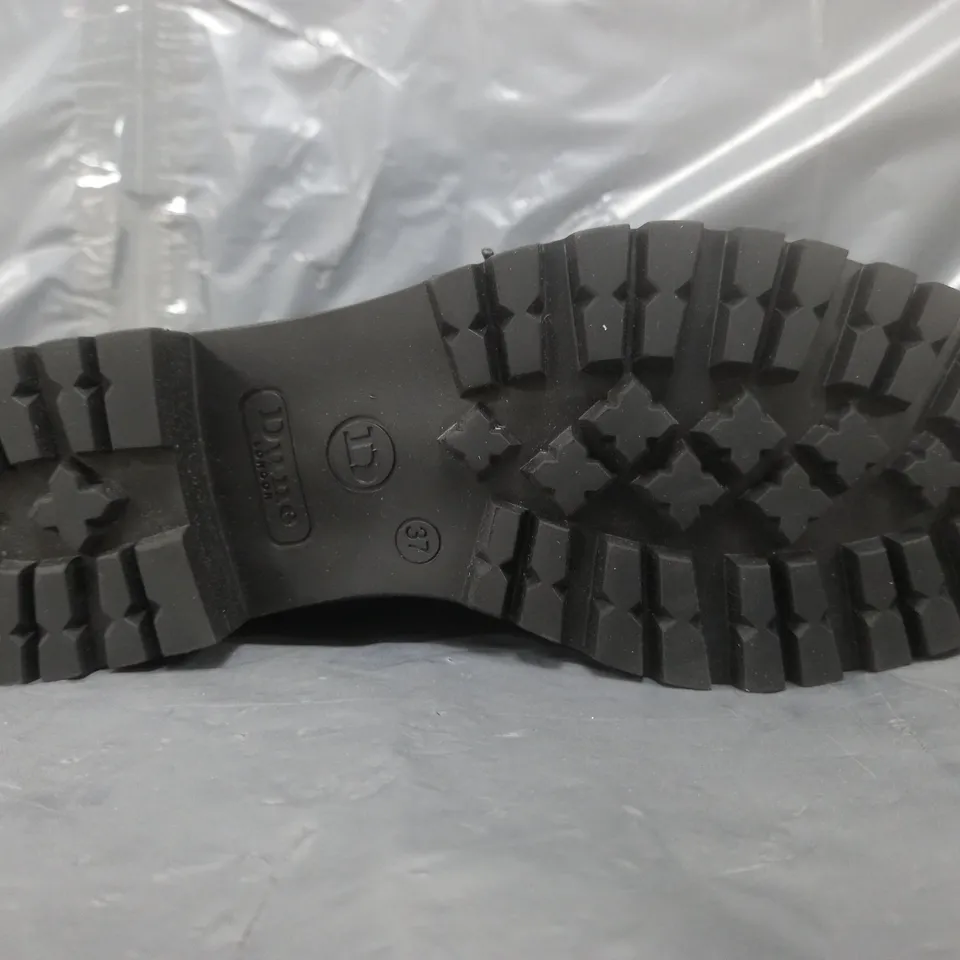 BOXED PAIR OF DUNE LONDON HIKER BOOTS IN BLACK SIZE 4