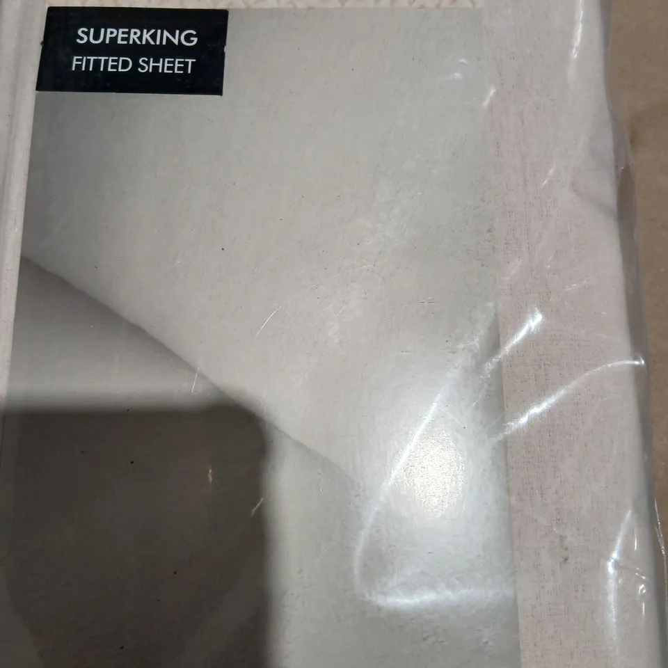 CATHERINE LANSFIELD SUPERKING FITTED SHEET