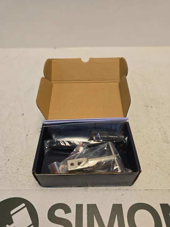 Lot 7040: ARRONE AR195-MC PUSH BUTTON DIGITAL LOCK – SILVER (BOXED ...