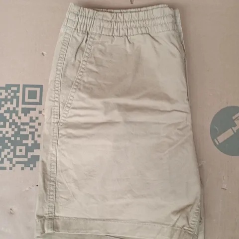 POLO RALPH LAUREN SHORTS IN SAND SIZE SMALL