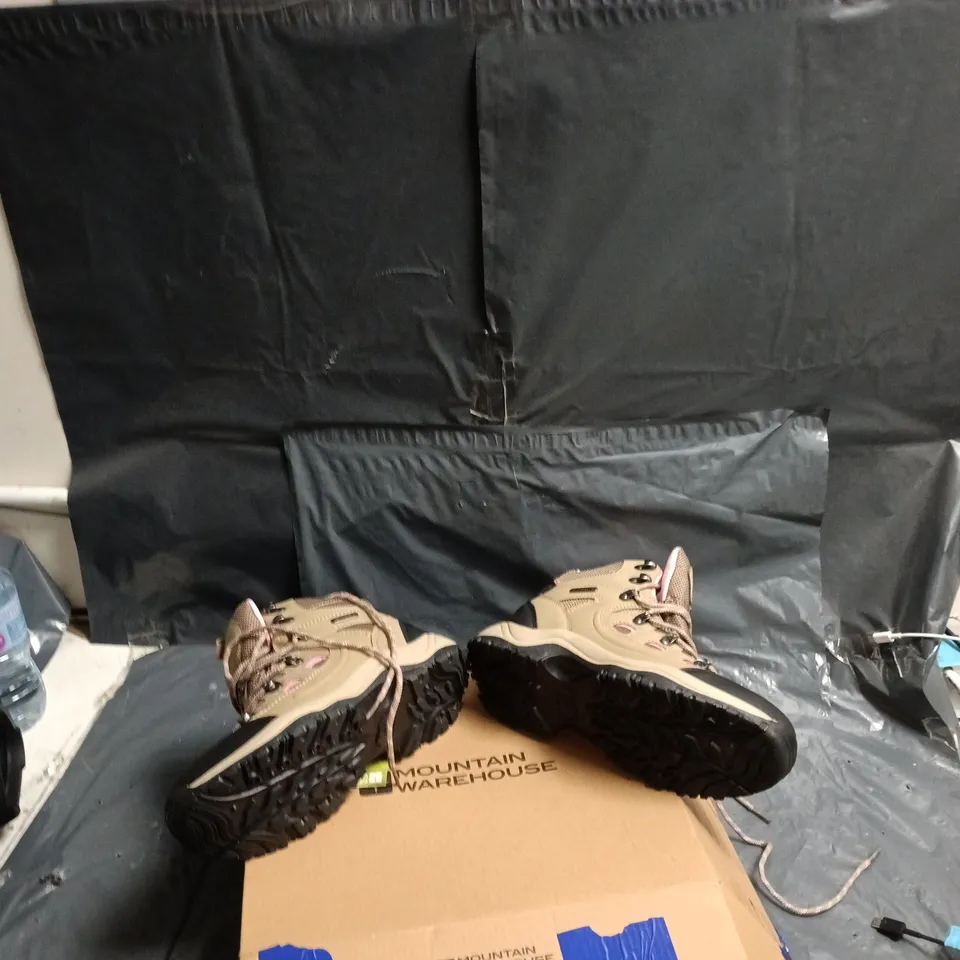 MOUNTAIN WAREHOUSE WOMEN'S WATERPROOF WALKING BOOTS – BEIGE/PINK, UK 5.5