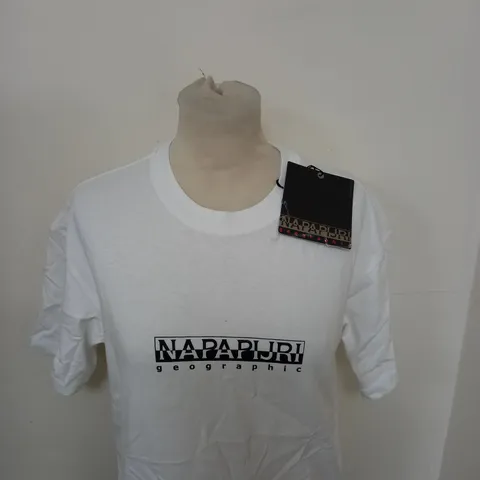 NAPAPIJRI GRAPHIC T-SHIRT IN WHITE SIZE M