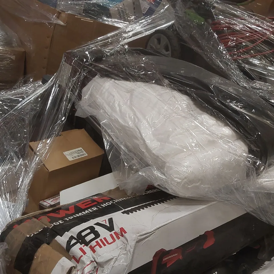 PALLET CONTAINING A LARGE QUANTITY OF GARDEN TOOLS AND OTHER ASSORTED ITEMS INCLUDING: LAWN MOWER, POWERWORKS HEDGE TRIMMERS ECT