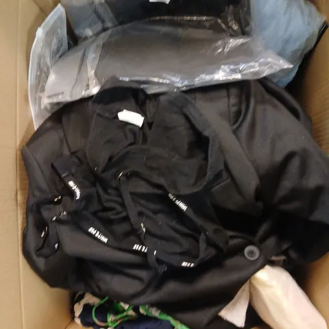 APPROXIMATELY 25 ASSORTED CLOTHING PRODUCTS IN VARIOUS STYLES & SIZES