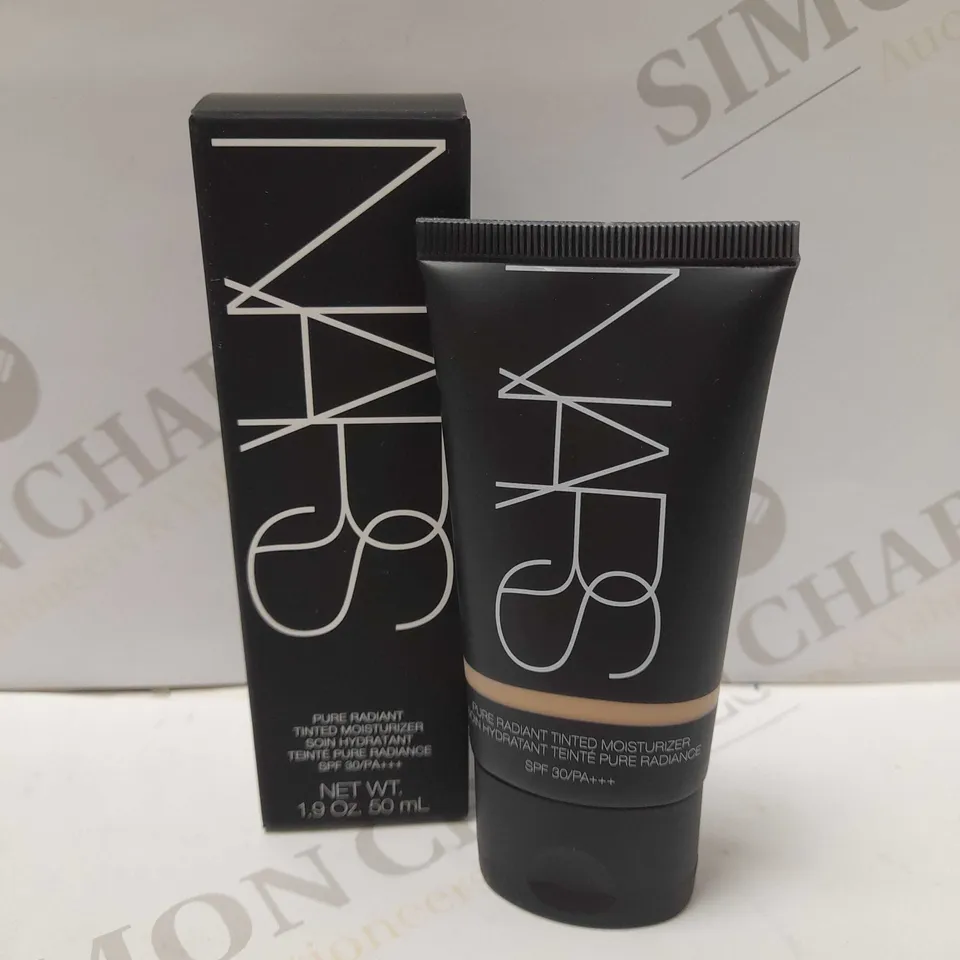 NARS PURE RADIANT TINTED MOISTURIZER 50ML SPF30 - MEDIUM 1.5 CUZCO