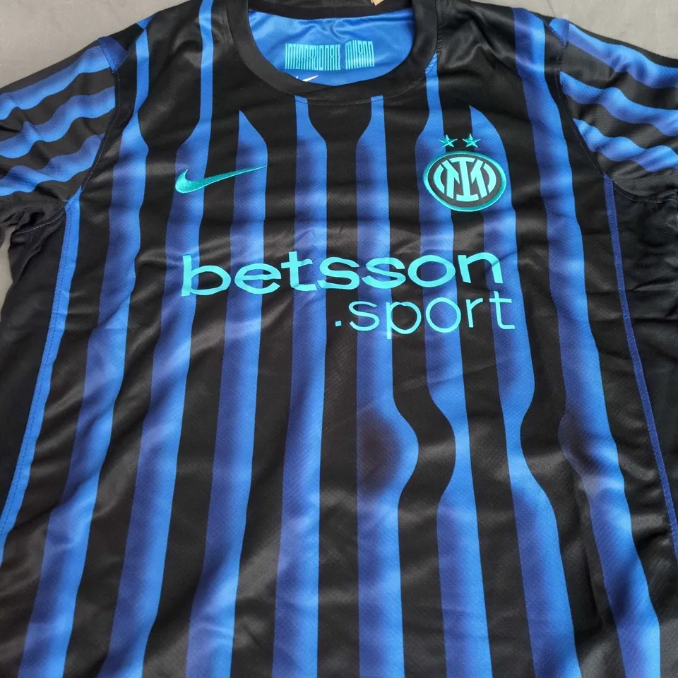 INTER MILAN FC HOME SHIRT - SIZE SMALL
