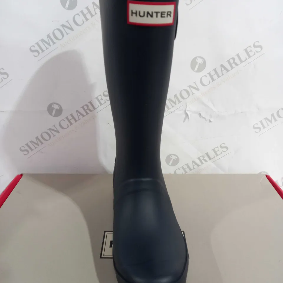 BOXED HUNTER ORIGINAL KIDS JUNIOR RUBBER WELLINGTONS BOOTS, NAVY - SIZE 2 