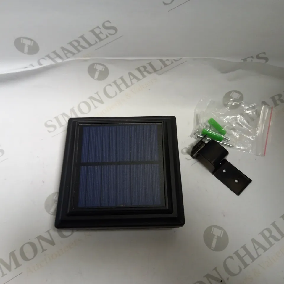 SOLAR FENCE LAMP