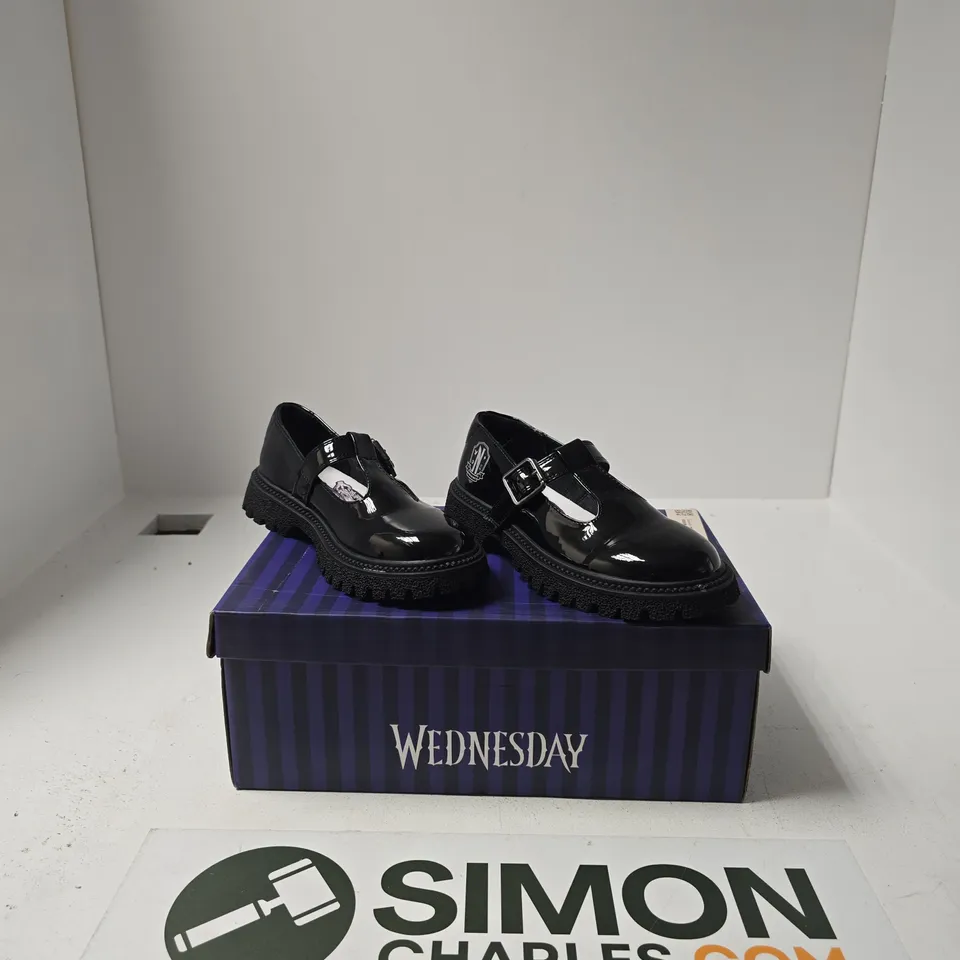BOXED PAIR OF WEDNESDAY LOW WEDGE SHOES SIZE EU 34