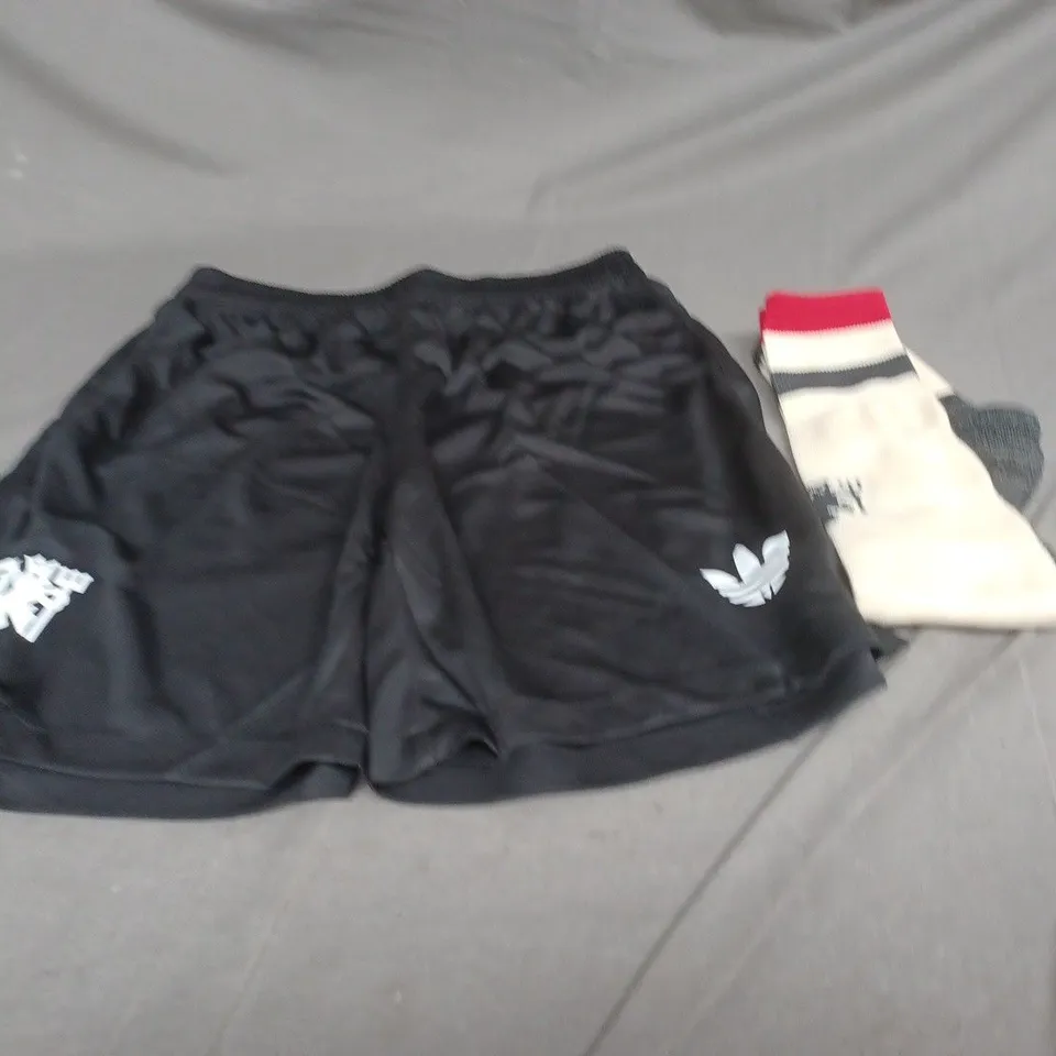 MANCHESTER UNITED FC THIRD FULL KIT SIZE L