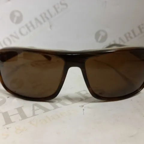 CALVIN KLEIN STYLE SUNGLASSES