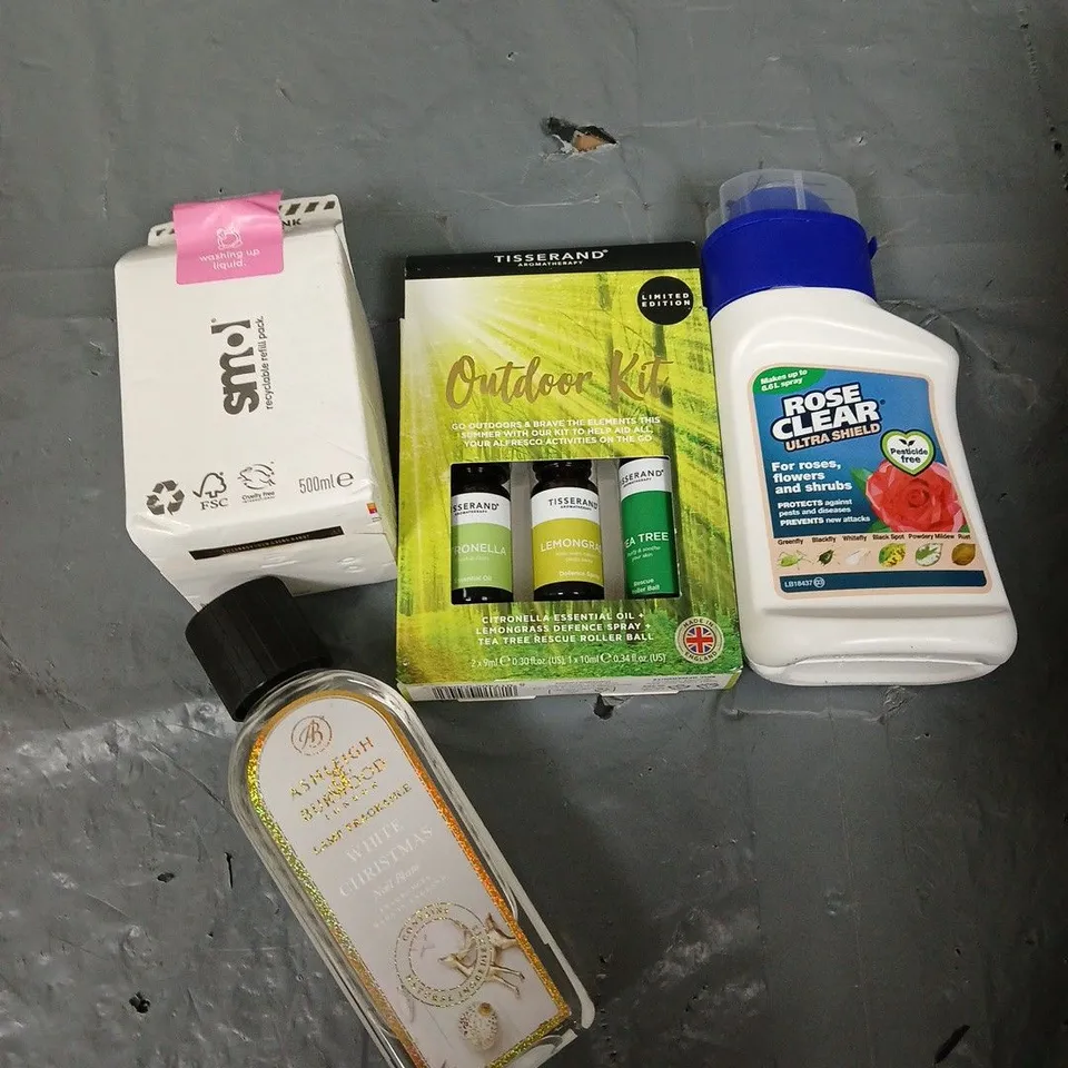 APPROXIMATELY 10 HOUSEHOLD ITEMS TO INCLUDE WASHING UP LIQUID, ESSENTIAL OILS, FABRIC CONDITIONER ETC