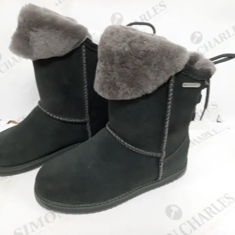 EMU BIRDWOOD BOOTS SIZE 4