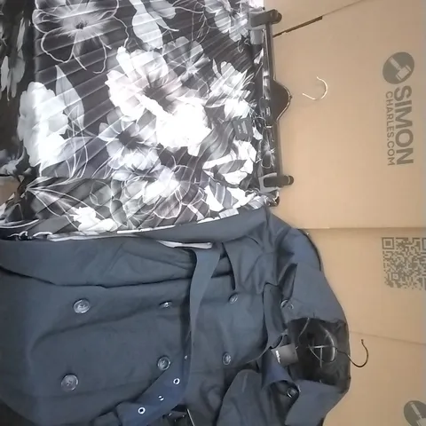 A PALLET CONTAINING APPROXIMATELY 100 BRAND NEW DESIGNER WOMEN'S CLOTHES WHICH INCLUDE; JD WILLIAMS COATS, SKIRTS ETC