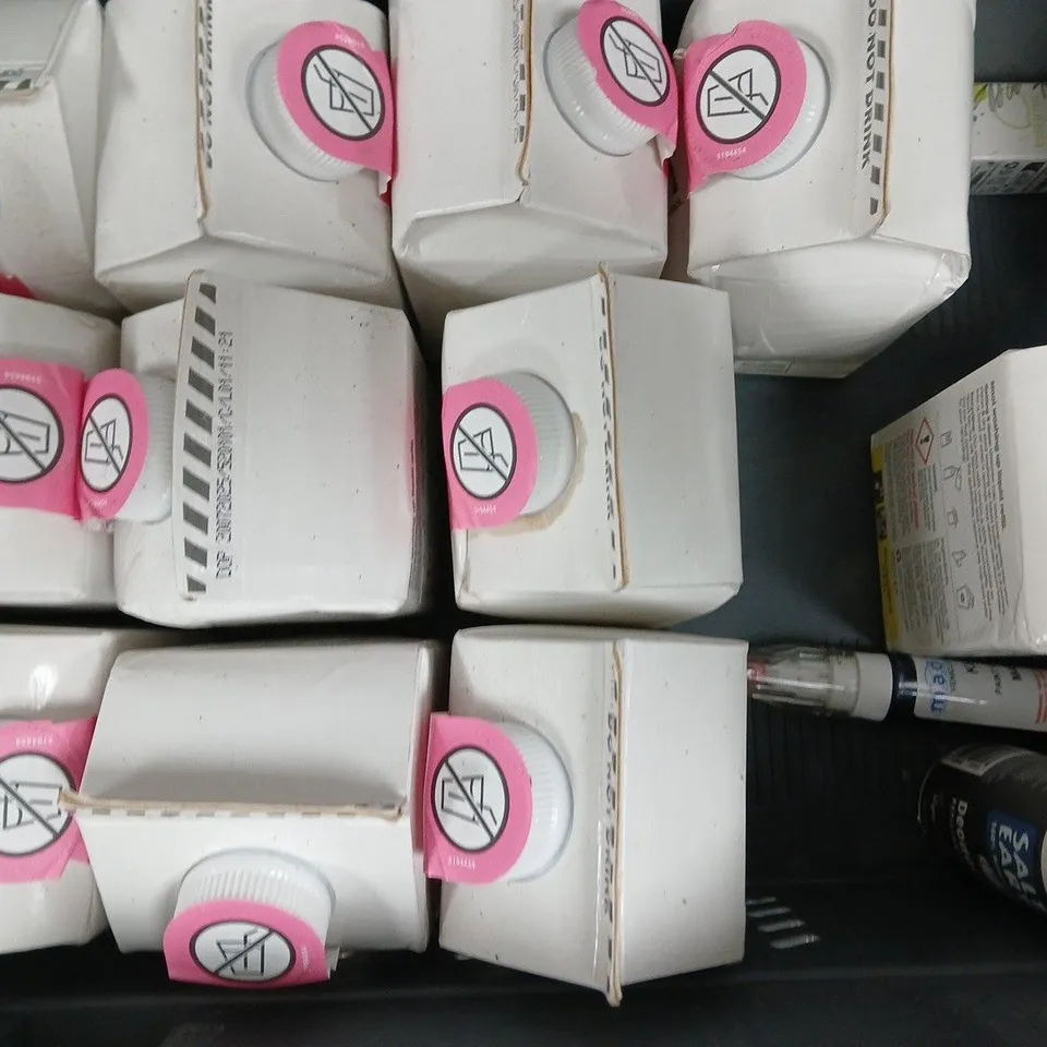 APPROXIMATELY 10 ASSORTED HOUSEHOLD ITEMS TO INCLUDE WASHING UP LIQUID, QUICK DRY VARNISH, ETC