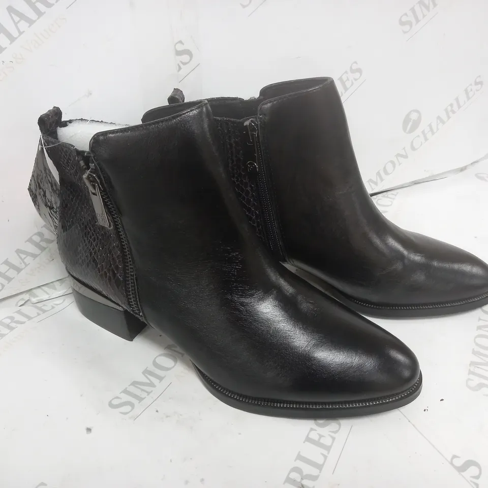 BOXED MODA IN PELLE TAMI ANKLE BOOT BLACK SIZE 6