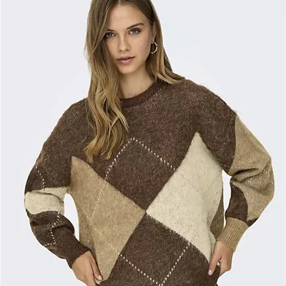 ONLY NOEME ARGYLE KNITTED JUMPER