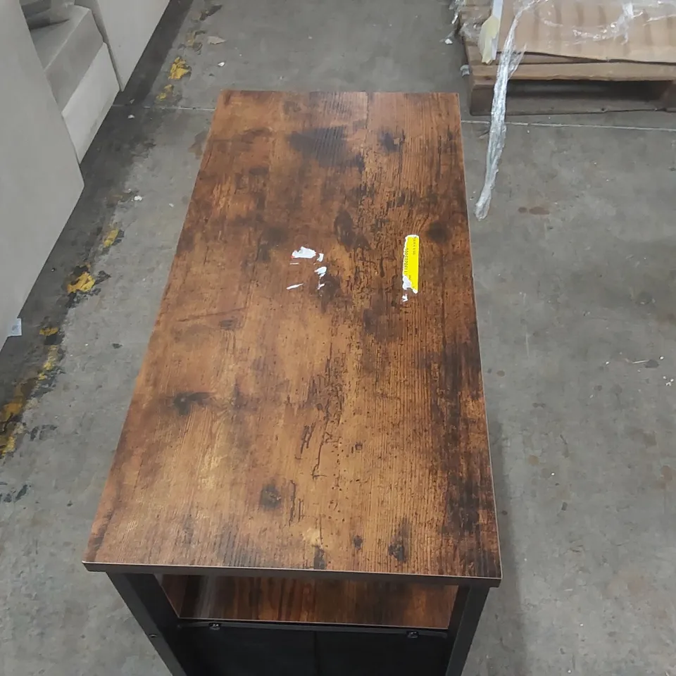 ANDZELIKA ACCENT CHEST