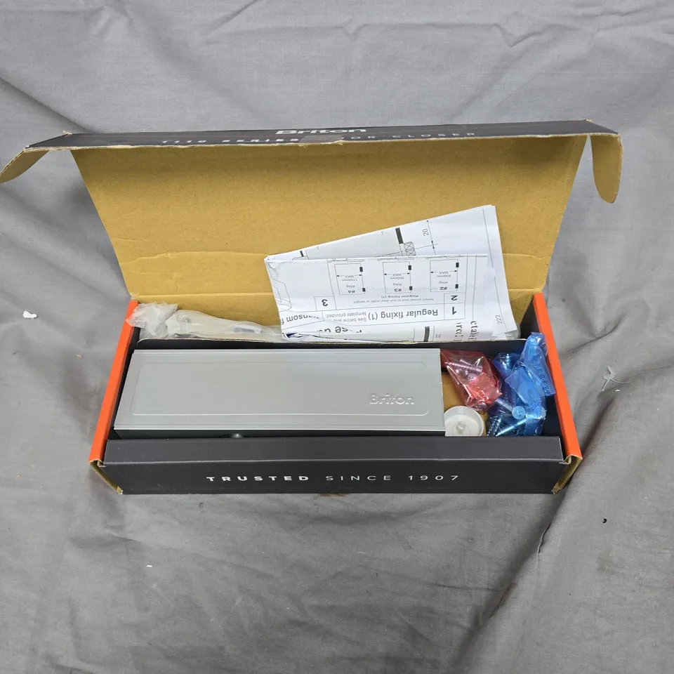 BRITON 1110 SERIES DOOR CLOSER – BOXED
