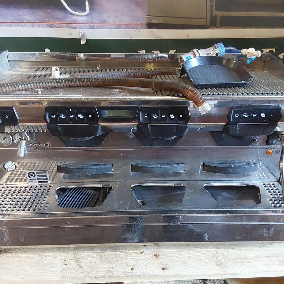 RANCILIO CLASSE 7 COMMERCIAL 3 GROUP ESPRESSO MACHINE