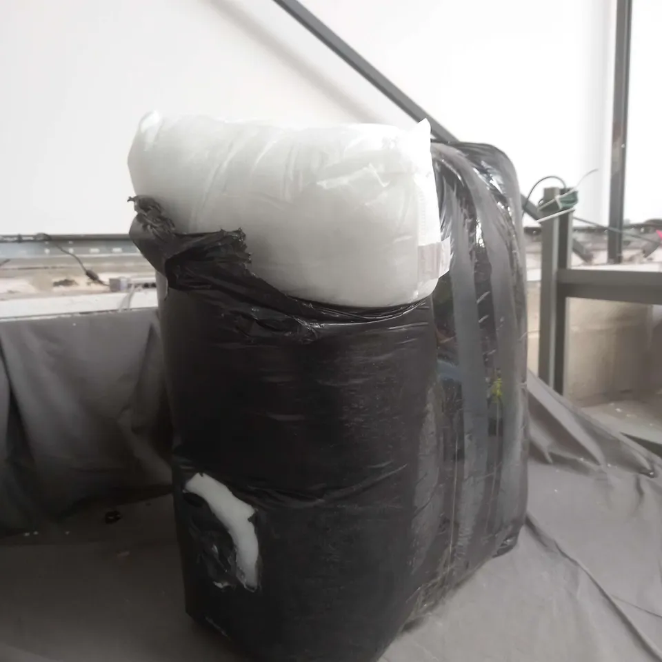 SET OF APPROX 4 COUCH CUSHIONS