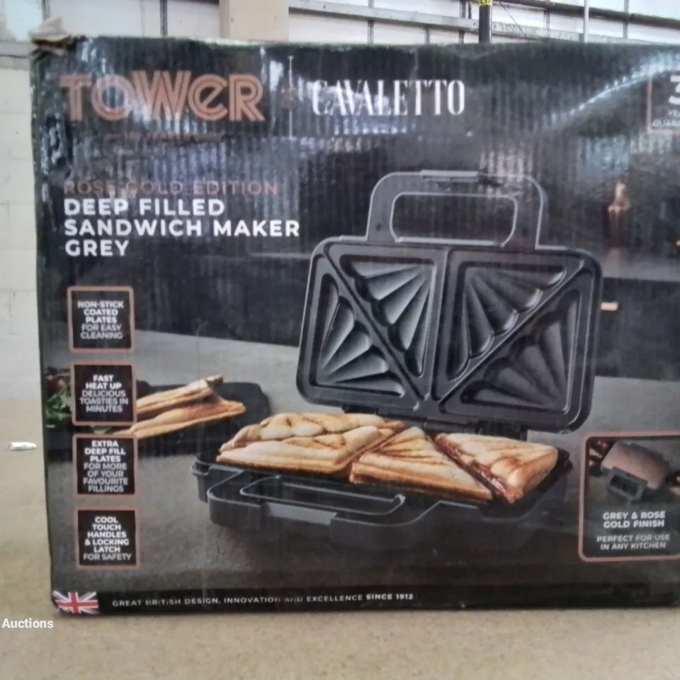 BOXED BRAND NEW 3 IN ONE TOWER TOASTIES SANDWICH MAKER