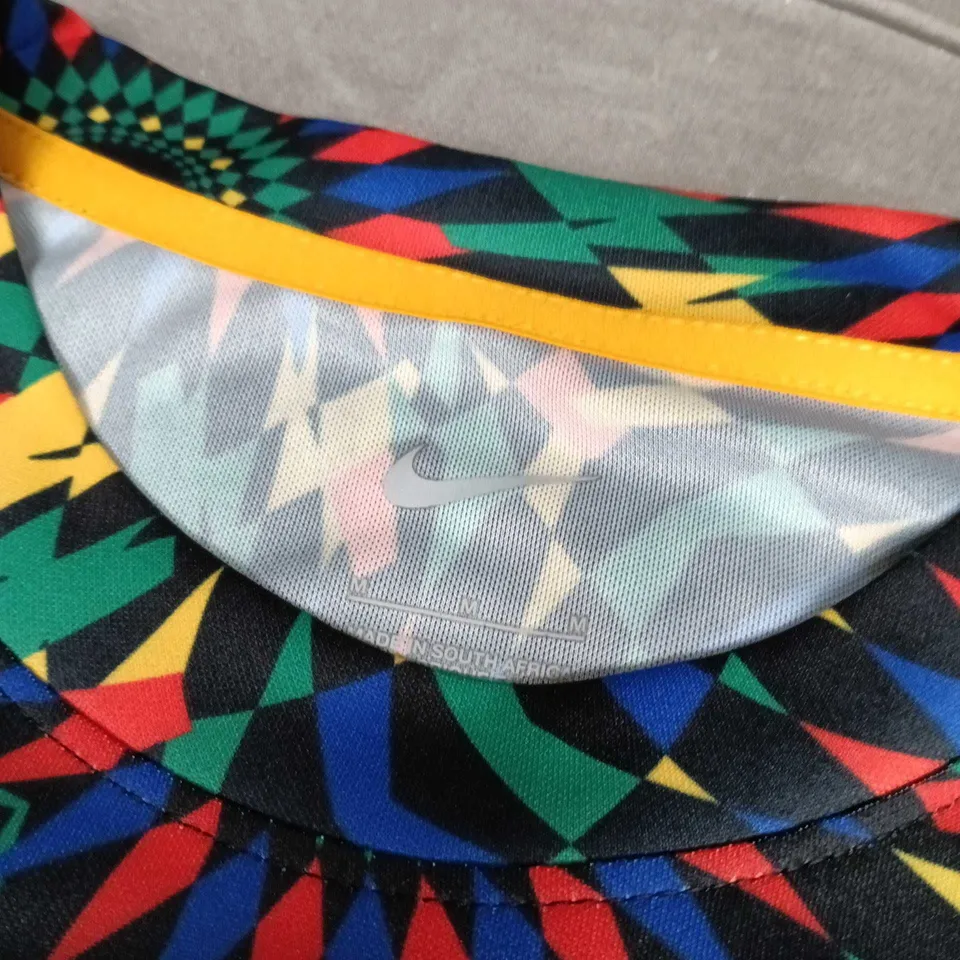 NIKE SPRINGBOKS MEN'S TRAINING TOP – MULTICOLOUR KALEIDOSCOPE PRINT – SIZE UK M 