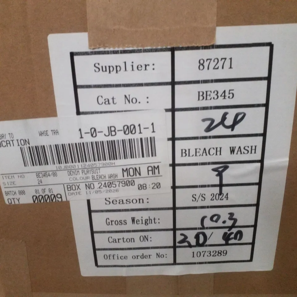 BOX CONTAINING APPROXIMATELY 9 BRAND NEW SIMPLY BE BLEACH WASH DENIM PLAYSUITS - SIZE 24