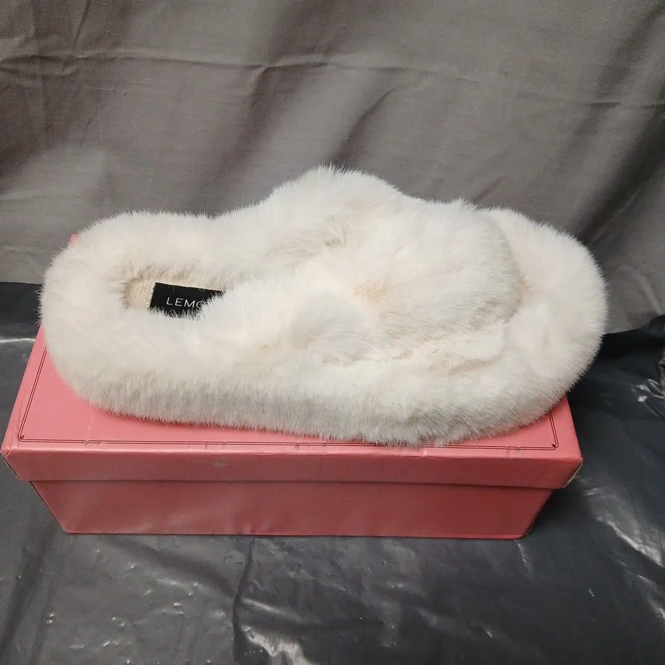 LEMONADE WOMEN'S FLUFFY FAUX FUR SLIPPERS SIZE 38