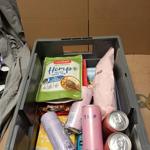TOTE OF APPROXIMATELY 15 ASSORTED FOOD AND DRINK TO INCLUDE: ASSORTED FLAVOURS OF TRIP CDB DRINKS