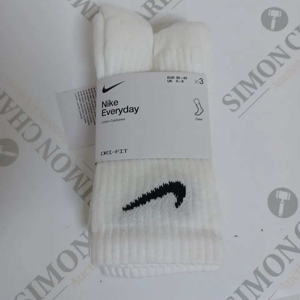 NIKE COTTON SOCKS SIZE 5-8 - PACK OF 3