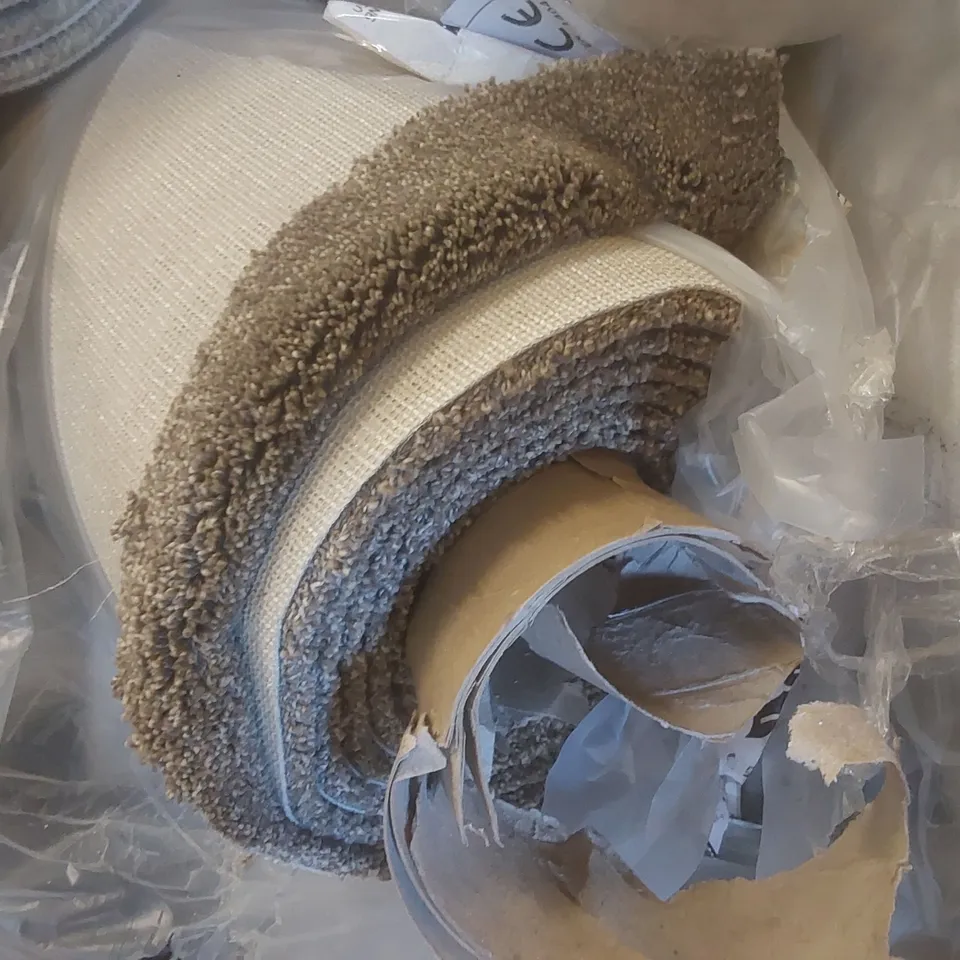 ROLL OF QUALITY FIRST IMPRESSIONS DOWN TO EARTH CARPET - APPROXIMATELY 4.18 x 4m
