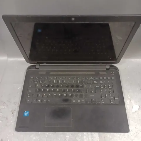 TOSHIBA SATELLITE C50-B LAPTOP