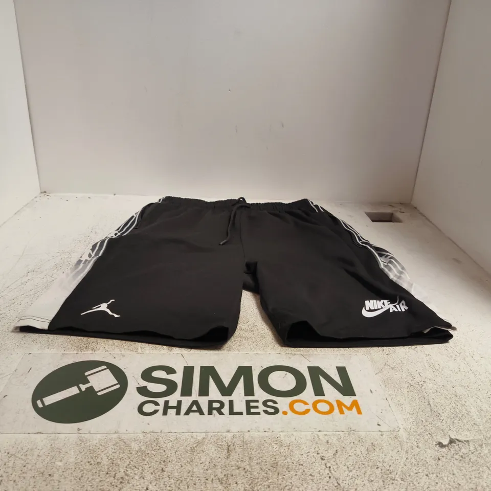 NIKE AIR BLACK SHORTS MEDIUM