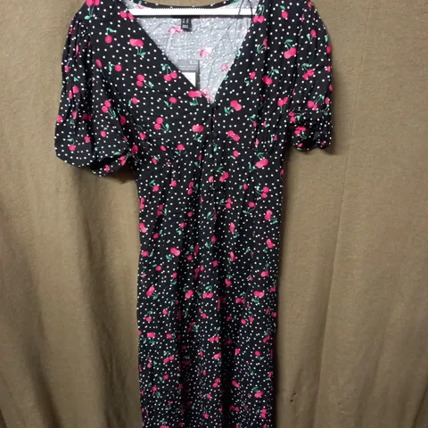 WOMENS POLKA DOT AND CHERY PATTERN OCCASSIONAL DRESS SIZE 16