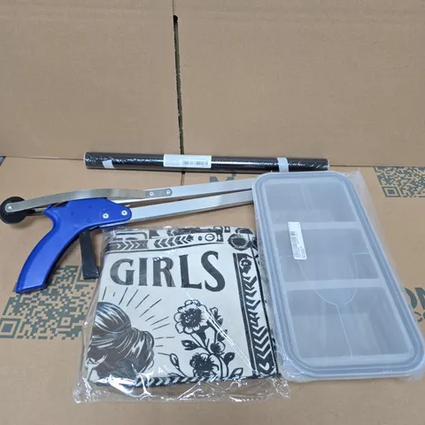 APPROXIMATELY 20 ASSORTED HOUSEHOLD PRODUCTS TO INCLUDE HANDHELD GRABBER, STORAGE BOX, HOME DECOR ETC 