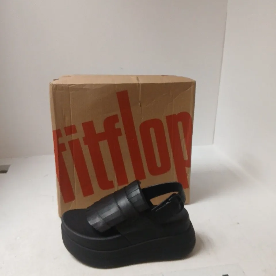FITFLOP F-MODE STACK FRINGE TOE-POST SANDALS – BLACK - UK 4