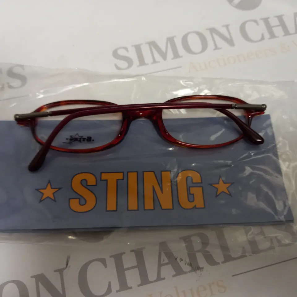APPROX 11 DERIGO STING GLASSES - BOXED