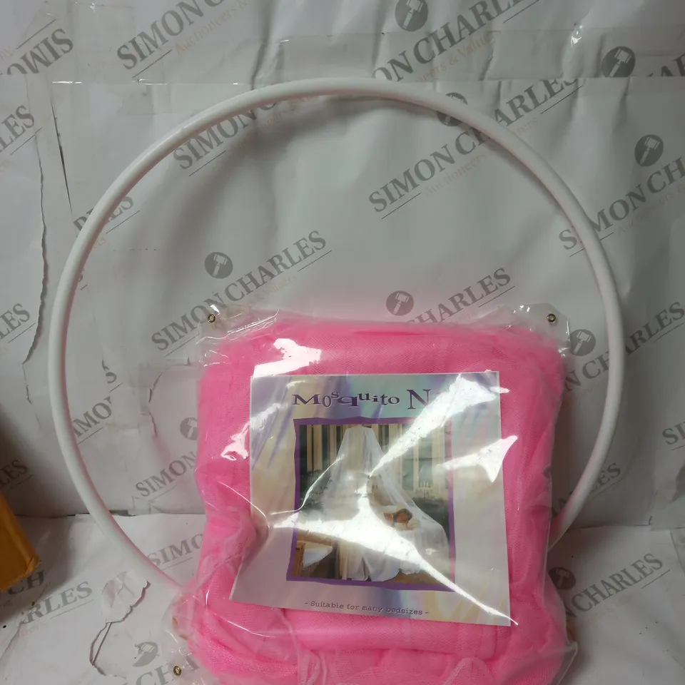 BOXED IN THE MOOD MOSQUITO NET IN PINK