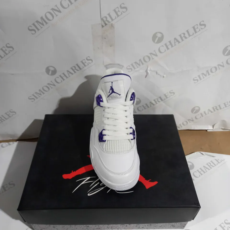 BOXED PAIR OF AIR JORDAN 4 RETRO GS WHITE/COURT PURPLE UK 3.5